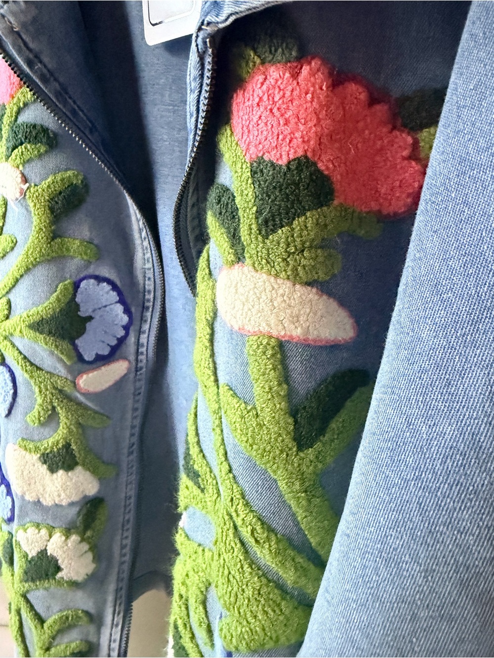 NWT Adore XL Embroidered Zip Front Denim Jacket Floral Statement Blue Boho - Picture 12 of 15